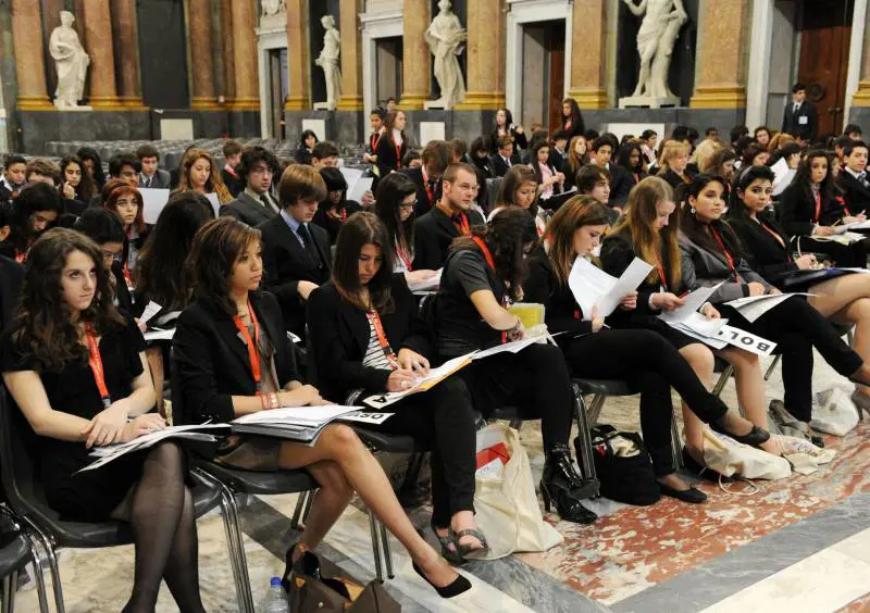 Ottocento giovani «giocano» allOnu