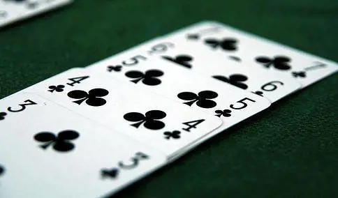 Al Casinò di Sanremo scatta la sfida tra i campioni italiani di «Burraco»