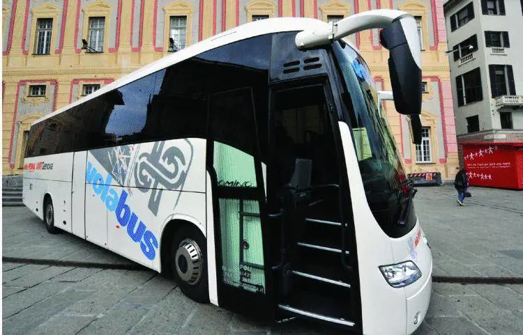 In bus per «volare» da Brignole al Colombo