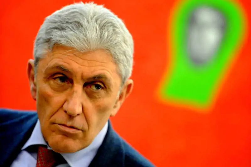 Rifiuti, Bassolino rinviato a giudizio per peculato