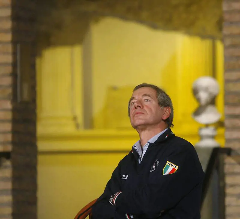 L’Aquila, Bertolaso cittadino onorario  
Ma il Comune respinge la richiesta