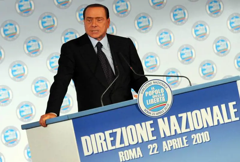 Pdl, il premier avverte: se Fini sgarra, va fuori