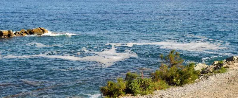 La schiuma viaggia verso Ponente