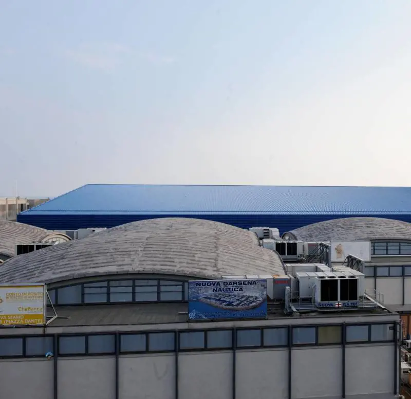 Il tetto da design con i soldi delle Colombiane