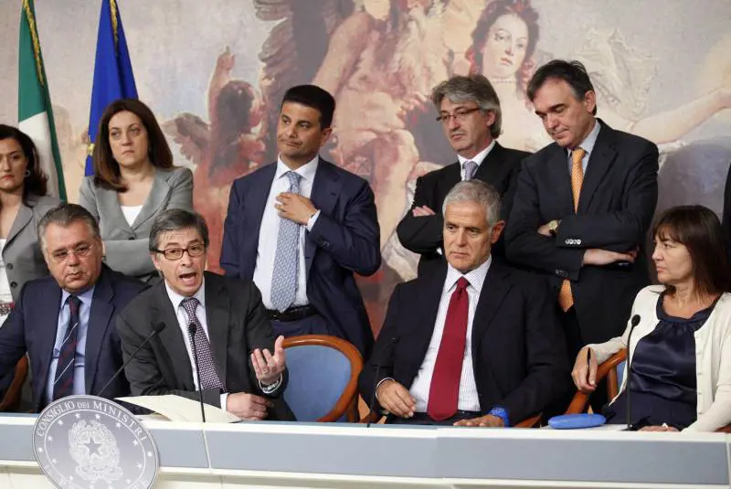 Manovra, è rottura tra governo e Regioni
