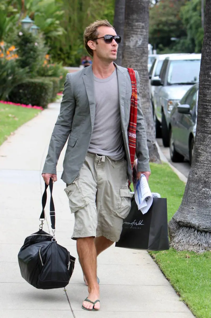 Questa estate senza vergogna 
Ecco la moda del pinocchietto