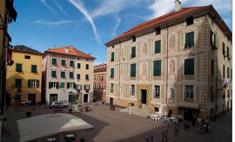 Apre la mostra della filigrana: opere d’arte per tutte le tasche