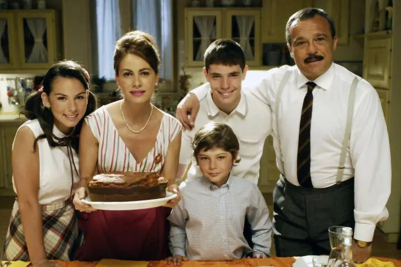 Ecco i Cesaroni e Modern Family: 
hard e soft di due famiglie allargate