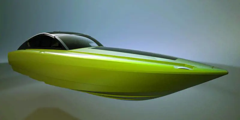 Revolver 42’ per volare sull’acqua
E a Genova debutta Tornado 38' 