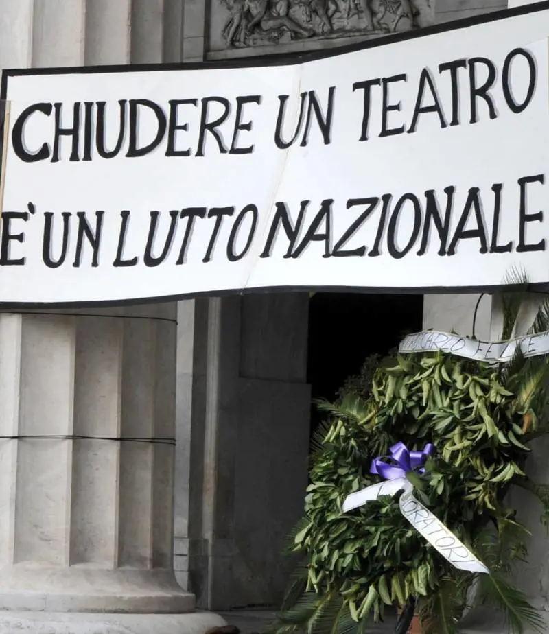 «Il Carlo Felice è come il Titanic: ora bisogna abbandonare la nave»
