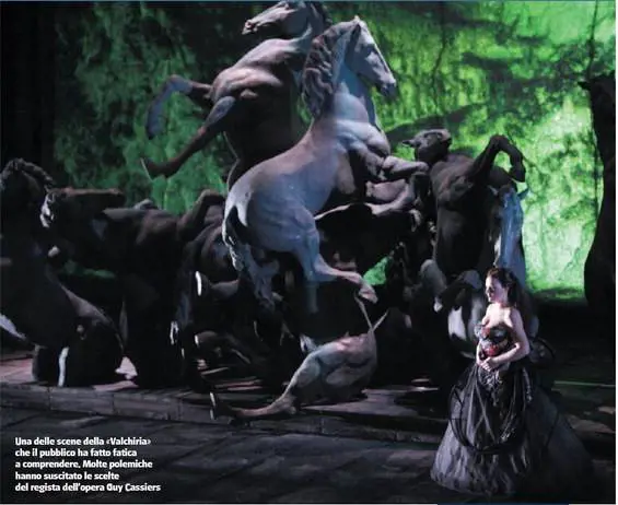 Se il libretto di sala  trasforma l’opera in una soap opera