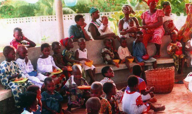 Vita da Lions, tanti gli anni dedicati allimpegno verso i bimbi dellAfrica