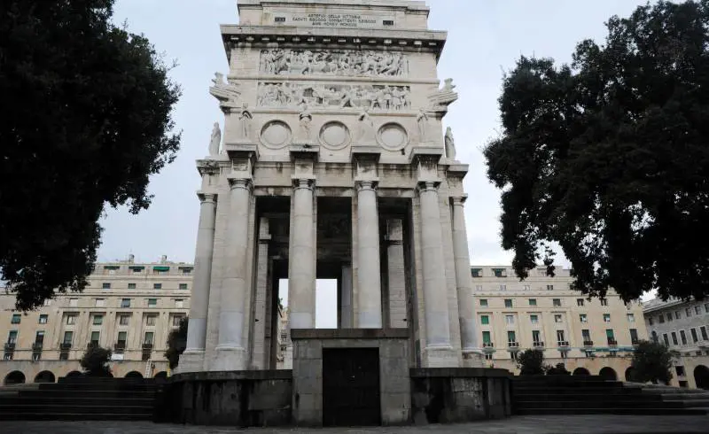 La scelta Il Comune toglie lofferta al frate che combatte il degrado