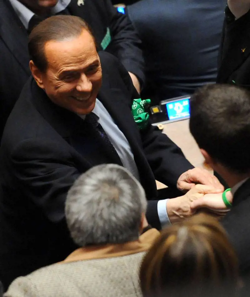 Il federalismo è legge 
Si governa, e meglio 
senza il "tappo" di Fini