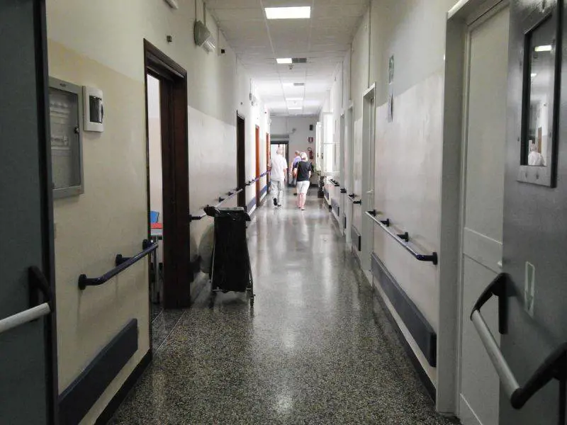 Abuso sessuale a Viterbo 
Approfitta dell'anestesia: 
infermiere stupra paziente
