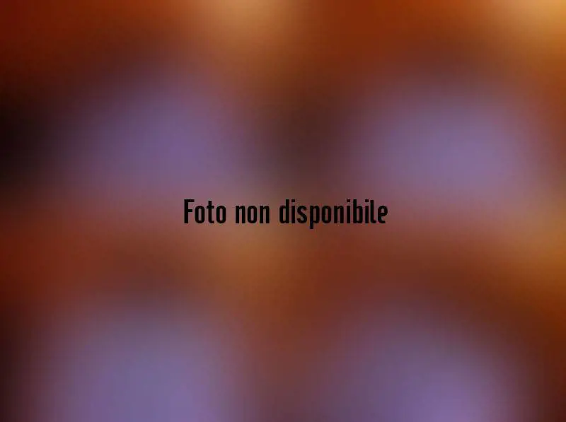 La campagna femminista 
su Repubblica on line? 
Pornostar, cani, un uomo