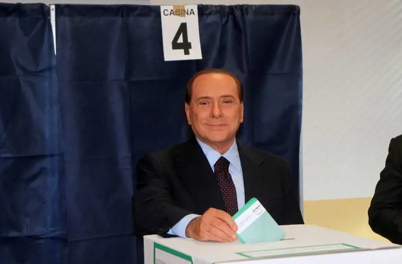 Il Cav il più votato, ma dimezza le preferenze