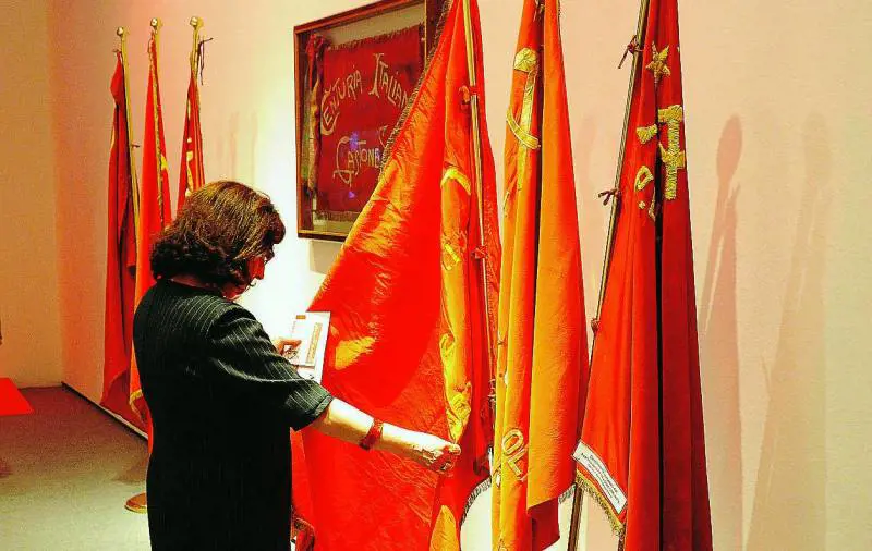 La mostra del Pci vuole ridicolizzare i socialisti