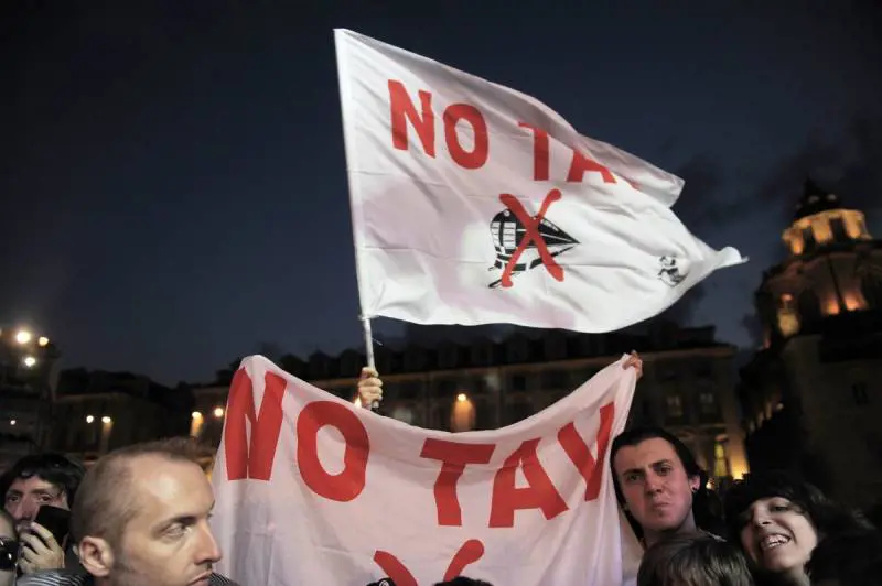 In Italia c’è il regime:  
è quello dei signorNo