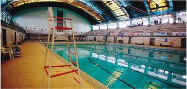 Piscine, palazzetti e atletica: così il Comune taglia lo sport