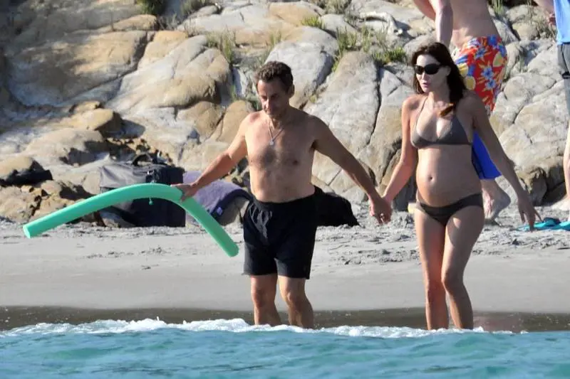 Se la speranza di Sarkò  
è nella pancia di Carlà