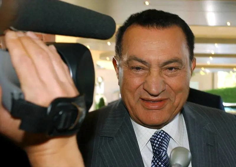 Egitto, Mubarak è in coma 
E' ricoverato da tempo 
nell'ospedale di Sharm