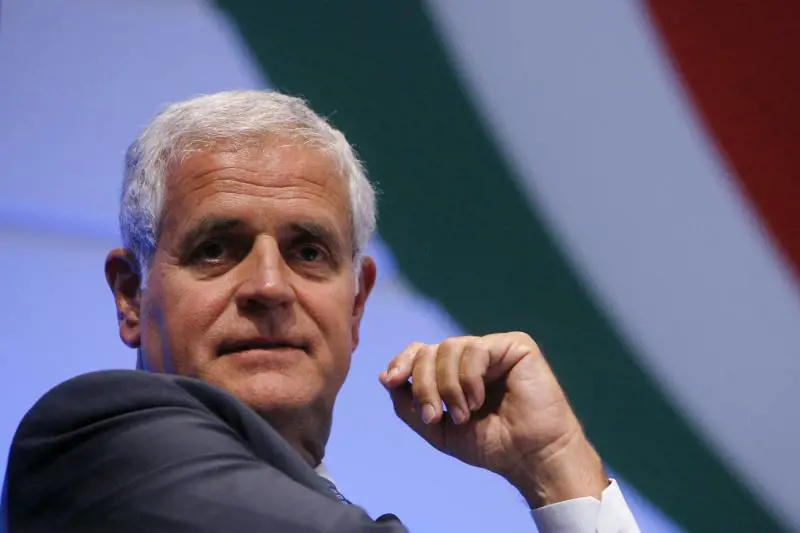 Le Regioni e i Comuni 
contro la manovra: 
"Tagli non sostenibili"