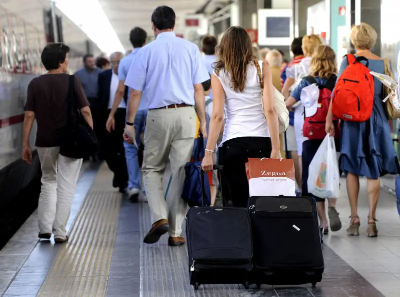 Viaggio infernale, giudice condanna Trenitalia 
"Pendolare umiliata", risarciti i danni morali