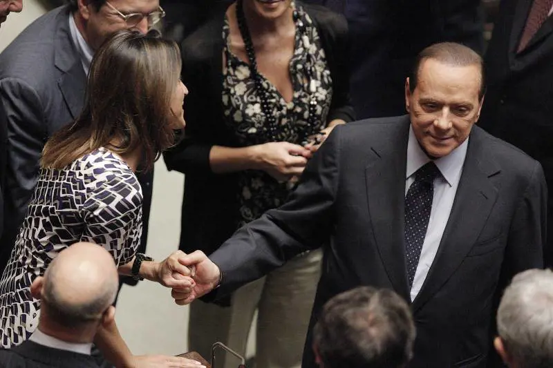 L'ultimo assalto giudiziario  
Il Cav: "Io spiato al telefono"