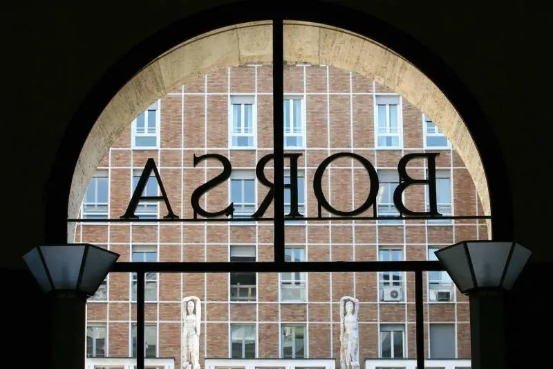 Tonfo delle borse europee, Piazza Affari a -4,52%