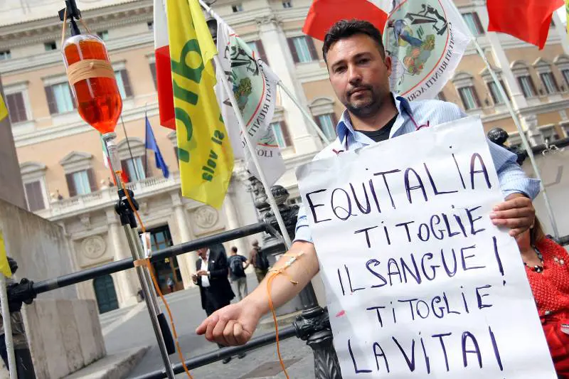 Fisco, ora Equitalia minaccia le piccole imprese