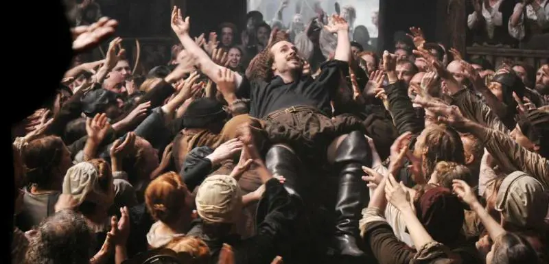 IPOTESI Per alcuni era il Conte di Oxford, figlio illegittimo della Regina