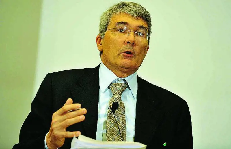 «Facciamo pesare i soldi con cui foraggiamo l’Ue»