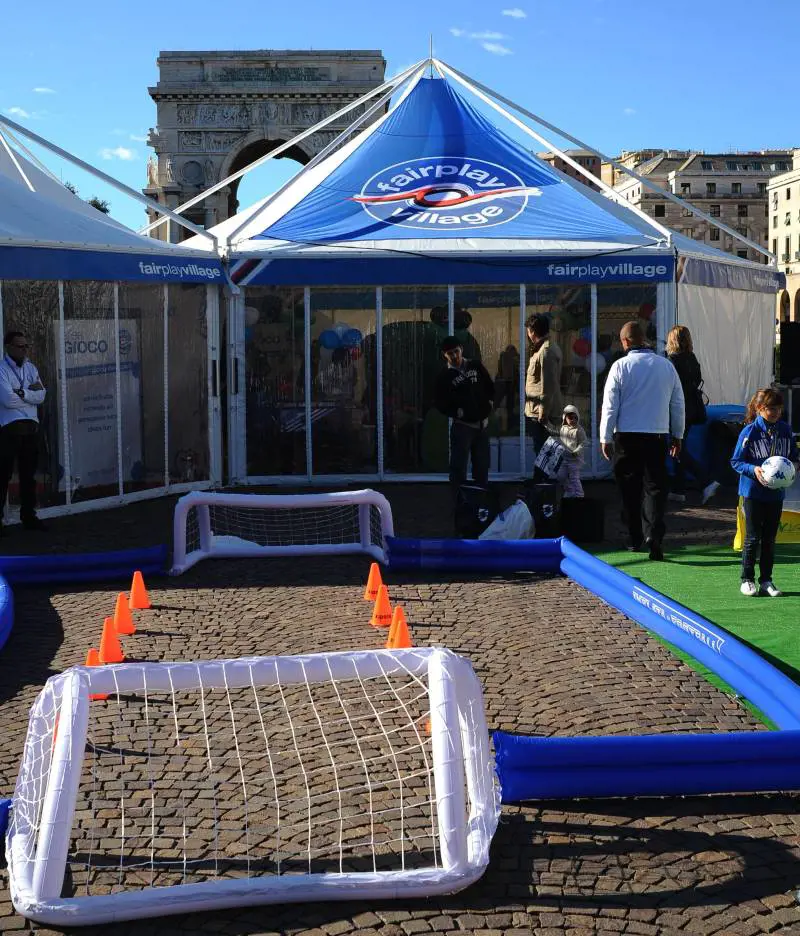 Dramma e distruzione sotto il fango