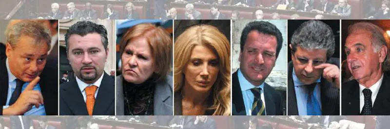 Ecco chi sono i giuda  che hanno pugnalato  il governo alla Camera