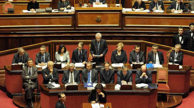Ma Grillo si smarca: «Infantilismo politico»
