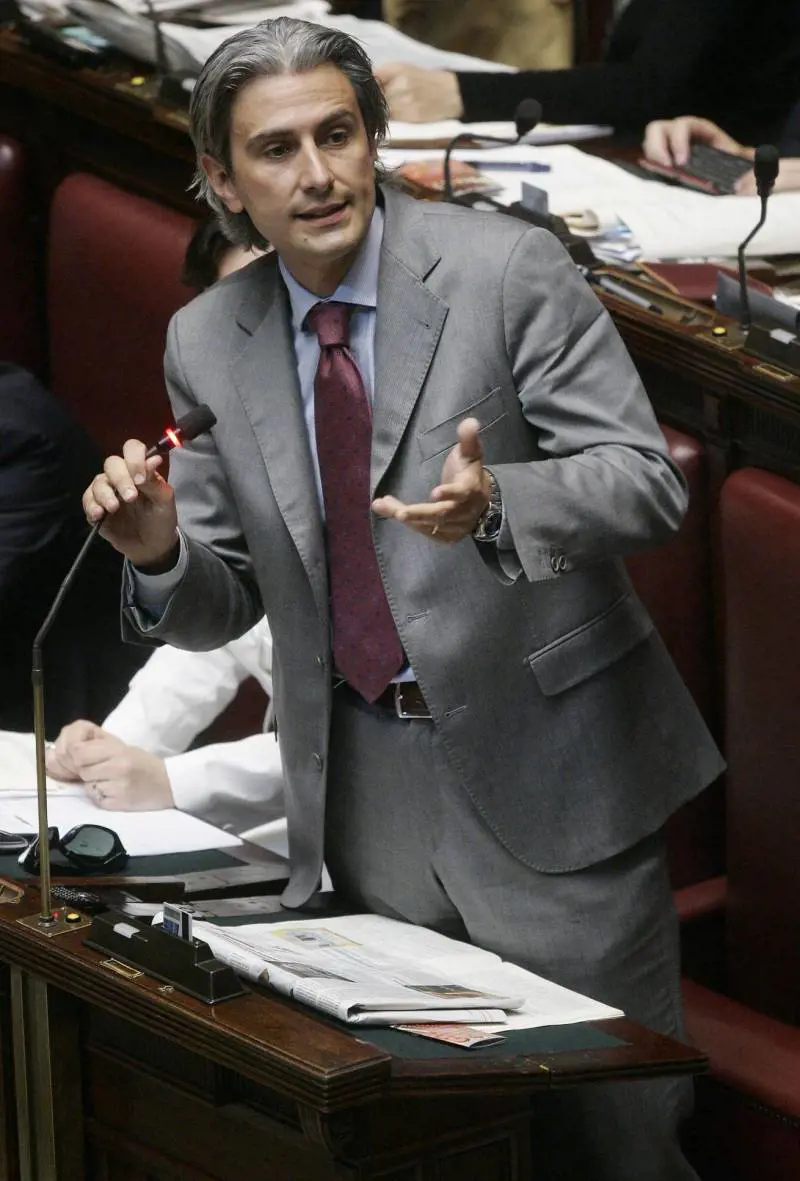Il Pd Sarubbi spegne la satira E fa accendere l’ira su Twitter