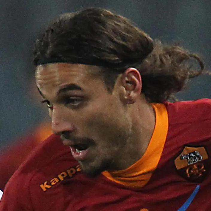 Osvaldo stende Lamela, la Roma lo sospende