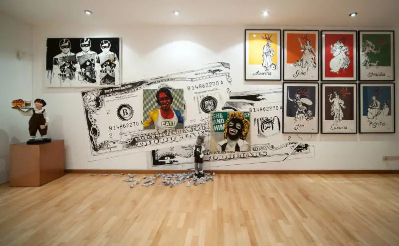 Negli spazi di Area B Live Fast Get Rich