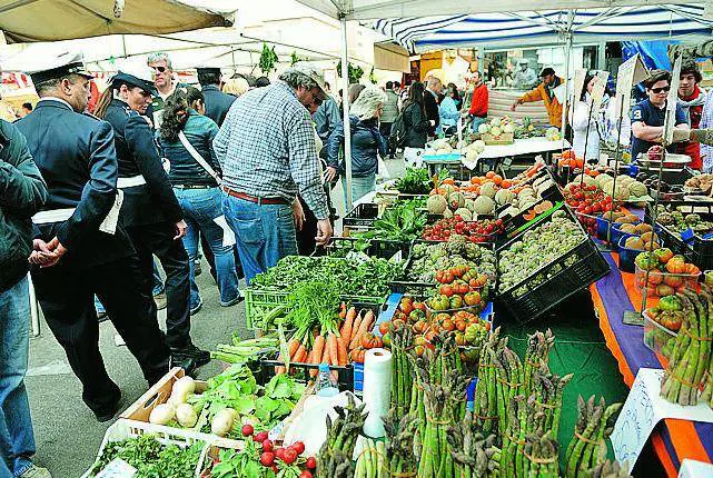 DELUSI Il risultato di questa continua incertezza è la delusione dellelettorato più di sinistra