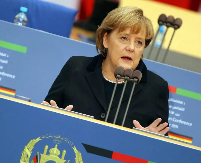 Europa, accordo a rischio: la Merkel affossa le Borse