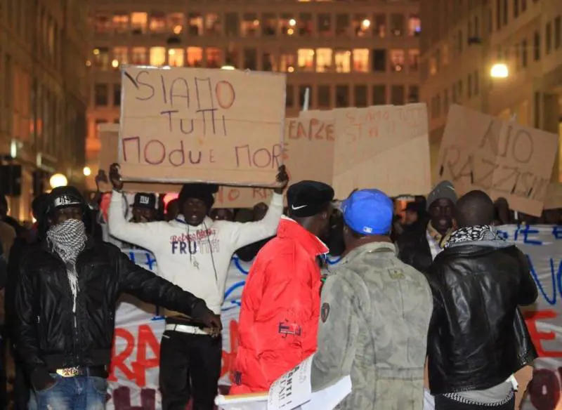 La protesta dei senegalesi ora è in mano agli autonomi