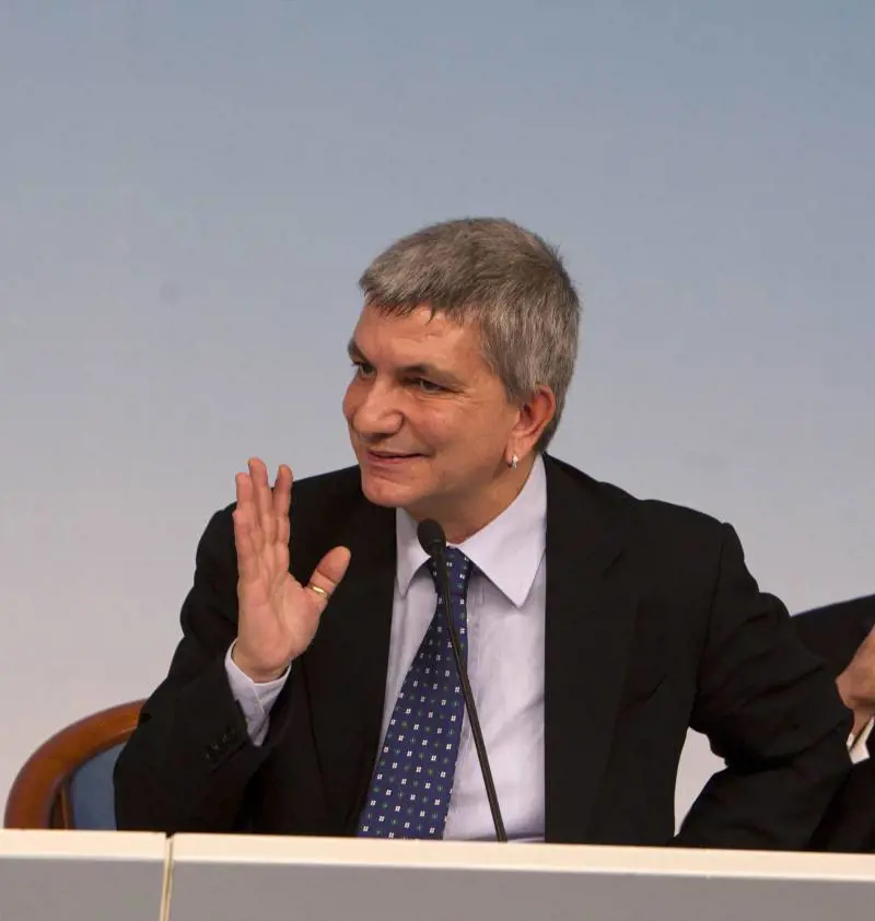 Così spartivano i posti: "Le mani sulla sanità  di Vendola e Tedesco"
