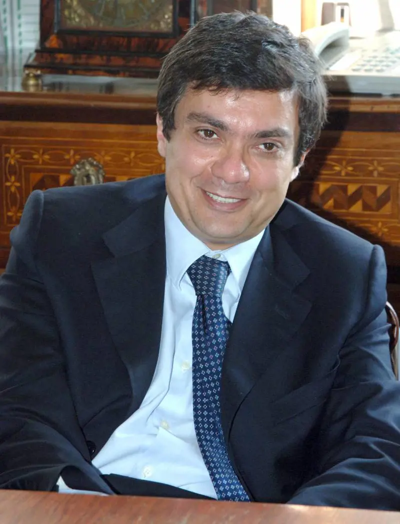 Pensione a 45 anni?  In Sicilia ancora si può  E scatta la grande fuga