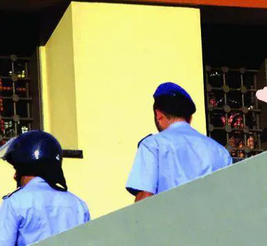 Il cardinale-sindaco da Fincantieri al futuro di Genova