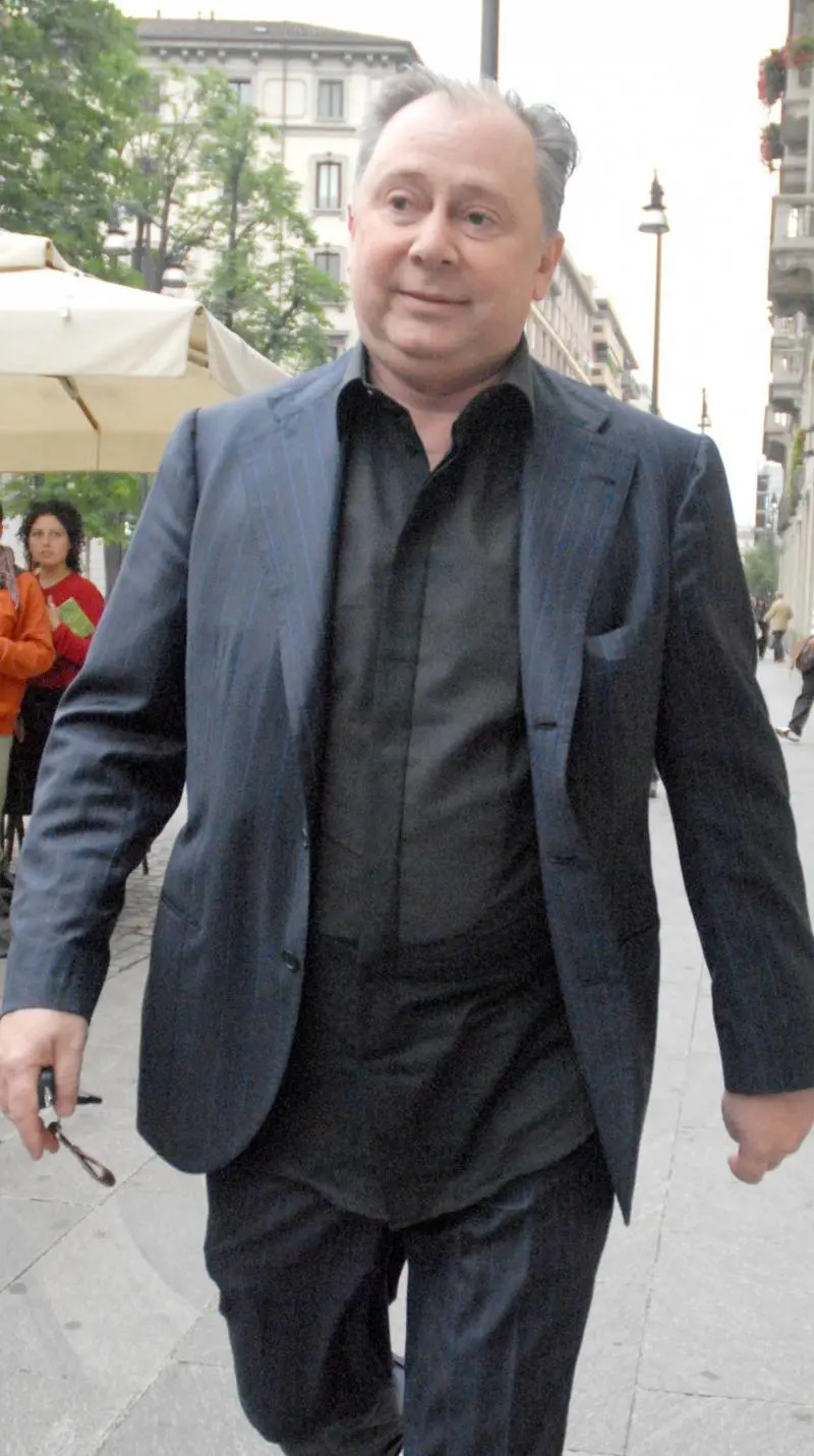 Lele Mora in carcere  è pericoloso soltanto per se stesso