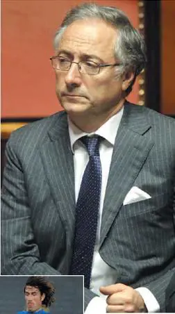 Se persino il centravanti smaschera Patroni Griffi sulla casa al Colosseo