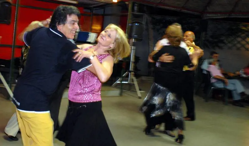 Quando la balera batte la discoteca