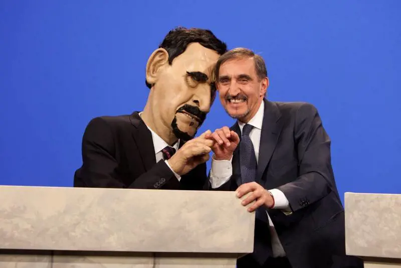 Tornano gli Sgommati: faccia a faccia coi politici veri