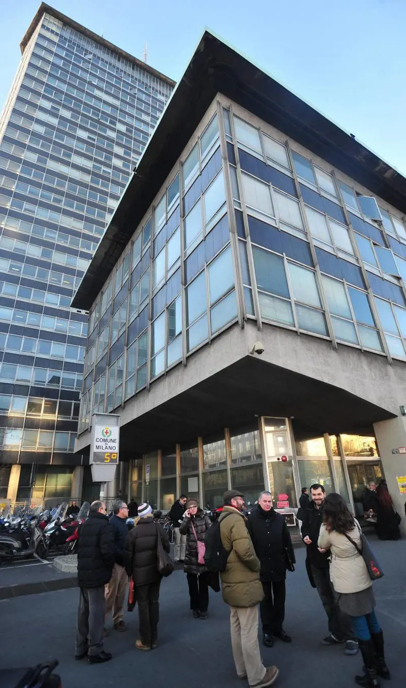 Terremoto, paura nelle scuole Bimbi evacuati o sotto i banchi